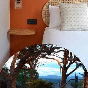 https://hotel-la-garrigue.fr-provencehotel.com